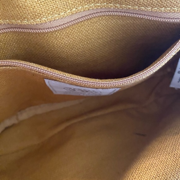 Spartina 449 Madison Claire Crossbody - Picture 5 of 9